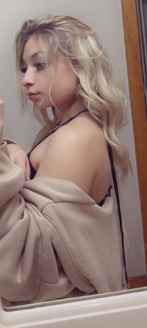 Ella B